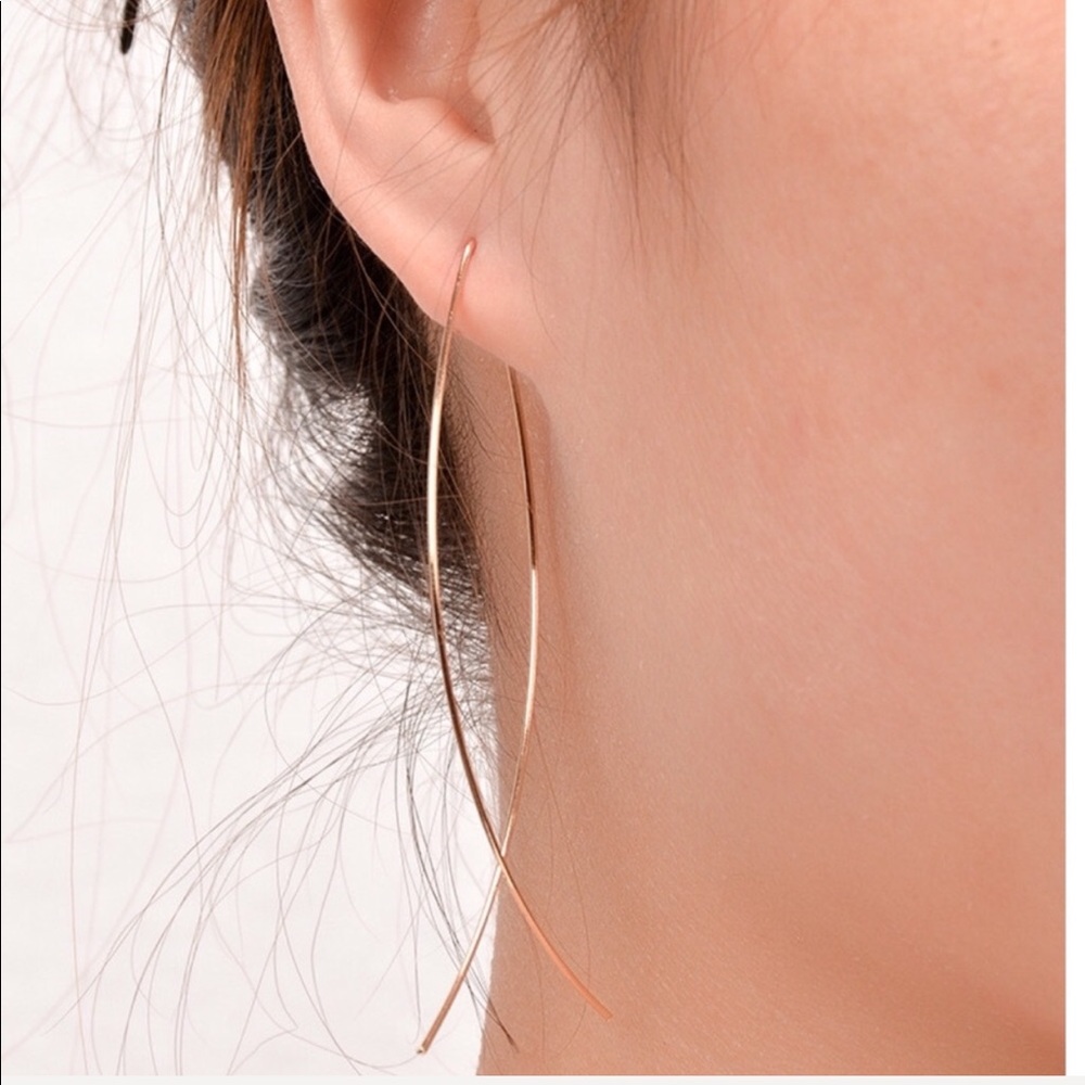 Gold Minimalist Hoop Earrings - Picture 3 of 5